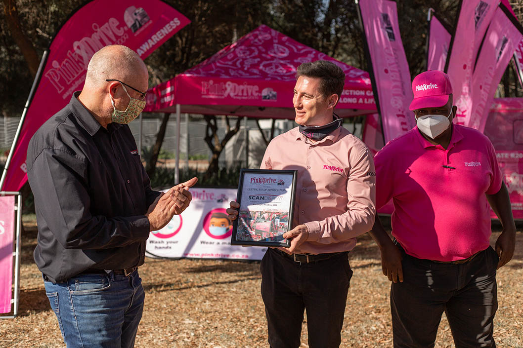 Pinkdrive_0002_02 Justin Hawes with Pinkdrive